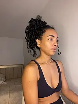 Snapshot of nicoleebony1 chatting on June 27, 2026, 4:35 pm nicoleebony1 online show from June 27, 2026, 4:35 pm
