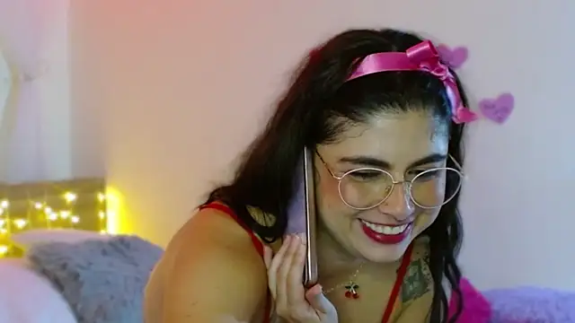 Snapshot of Juliietha_servas chatting on February 15, 2025, 2:58 am Juliietha servas online show from February 15, 2025, 2:58 am