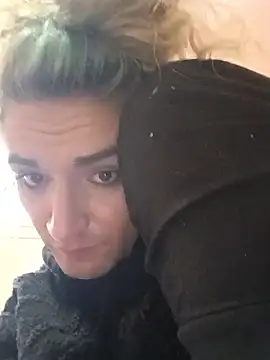 kylierae3133 online show from November 25, 2025, 8:31 pm