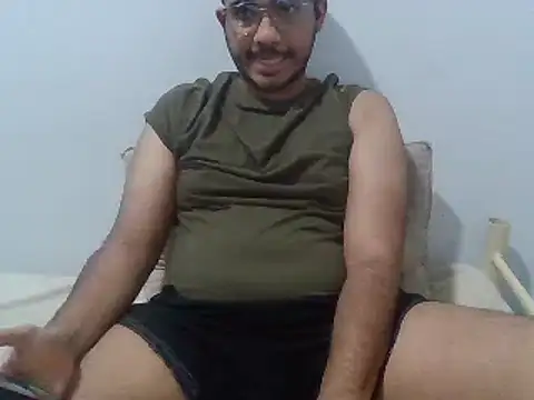 Snapshot of alesssterling chatting on November 13, 2025, 5:39 pm alesssterling online show from November 13, 2025, 5:39 pm