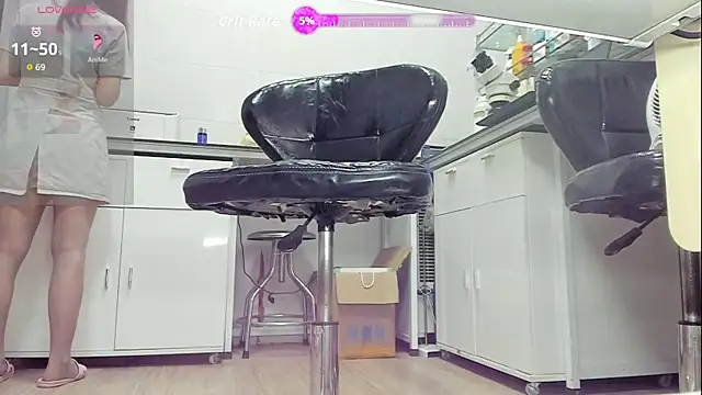 Snapshot of Kathylove_2023 chatting on November 28, 2025, 4:45 am Kathylove 2023 online show from November 28, 2025, 4:45 am