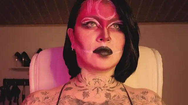 Snapshot of Olivia_seex chatting on November 6, 2025, 1:37 pm Olivia seex online show from November 6, 2025, 1:37 pm