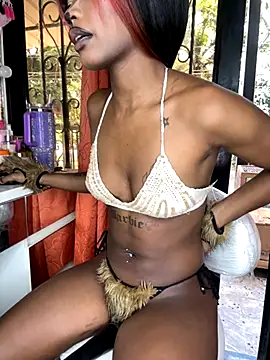 Snapshot of Lillie_Burges chatting on October 24, 2025, 5:45 pm Lillie Burges online show from October 24, 2025, 5:45 pm