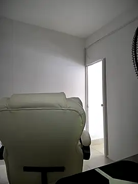 Snapshot of Sol_biglips chatting on September 10, 2025, 4:06 pm Sol biglips online show from September 10, 2025, 4:06 pm