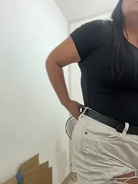 Sol biglips online show from April 10, 2026, 3:41 pm