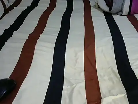 Elsah  online show from February 10, 2026, 5:56 pm