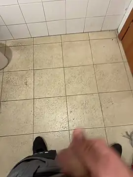  themask  online show from November 19, 2025, 4:40 pm