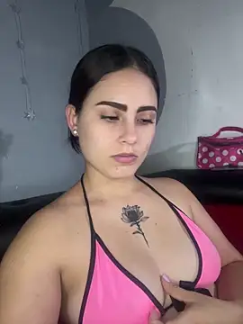 Azuna25 online show from May 31, 2026, 7:58 pm