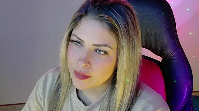 Snapshot of Natalia_Montoya chatting on October 29, 2025, 6:51 pm Natalia Montoya online show from October 29, 2025, 6:51 pm