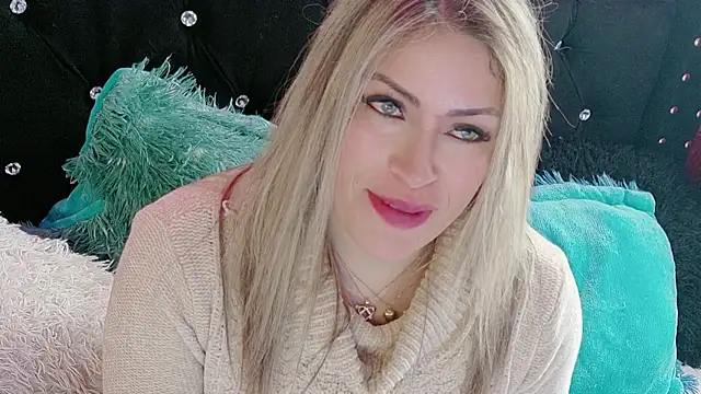 Snapshot of Natalia_Montoya chatting on December 15, 2025, 5:52 pm Natalia Montoya online show from December 15, 2025, 5:52 pm