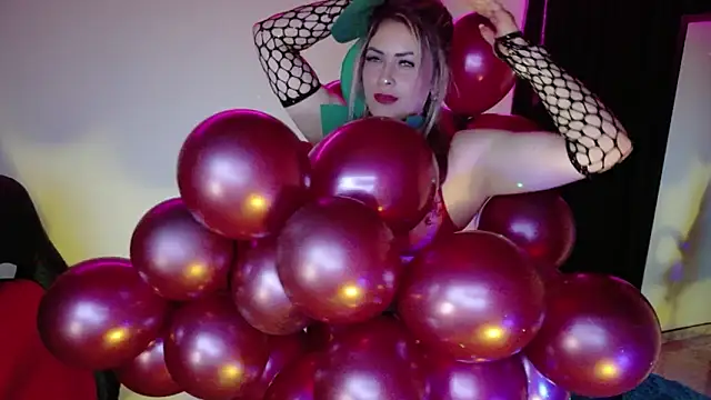 Snapshot of Natalia_Montoya chatting on October 26, 2025, 1:06 am Natalia Montoya online show from October 26, 2025, 1:06 am