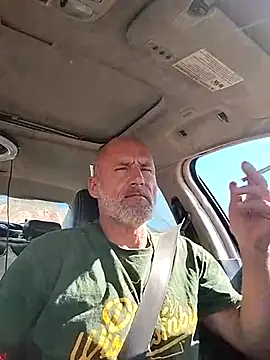 Snapshot of FloppyPickle4u chatting on March 11, 2025, 5:46 pm FloppyPickle4u online show from March 11, 2025, 5:46 pm