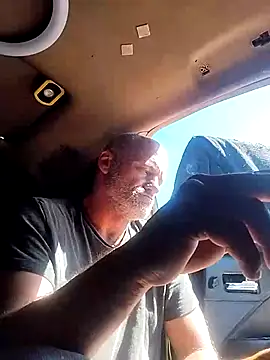 Snapshot of FloppyPickle4u chatting on March 9, 2025, 6:21 pm FloppyPickle4u online show from March 9, 2025, 6:21 pm