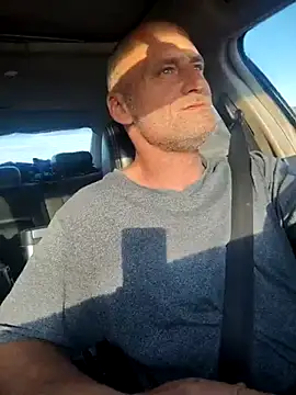 Snapshot of FloppyPickle4u chatting on March 2, 2025, 12:42 am FloppyPickle4u online show from March 2, 2025, 12:42 am