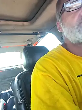 Snapshot of FloppyPickle4u chatting on February 26, 2026, 4:40 pm FloppyPickle4u online show from February 26, 2026, 4:40 pm