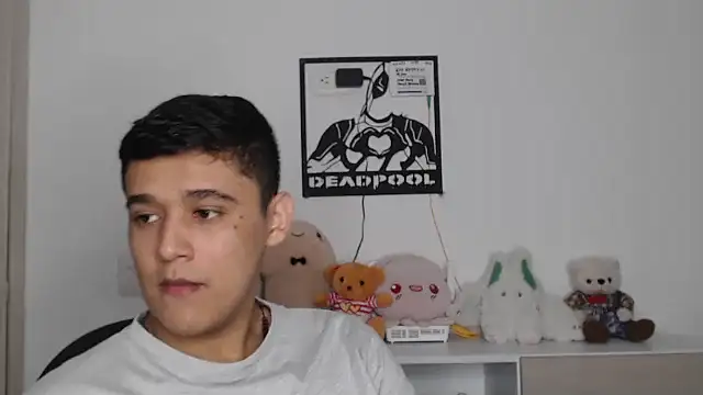 kaiine190 online show from November 23, 2025, 5:28 am