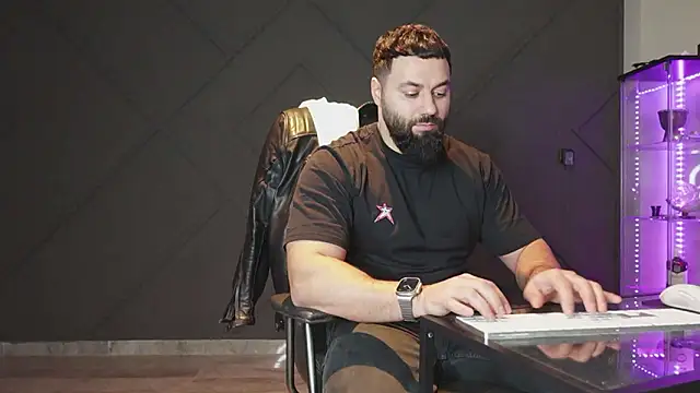 mattmasterss online show from February 28, 2026, 8:08 pm