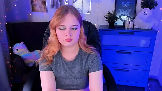 AlicePopsy online show from October 26, 2025, 9:26 pm