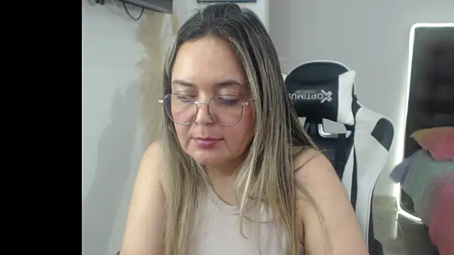 Snapshot of samy_vsn chatting on November 9, 2025, 8:02 pm samy vsn online show from November 9, 2025, 8:02 pm