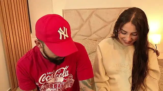 teseo and afroditha  online show from November 30, 2025, 3:29 am