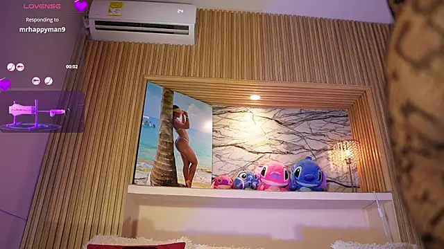 adri crof online show from December 4, 2025, 4:33 am