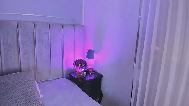 Snapshot of EvaaStevens chatting on November 26, 2025, 2:50 pm EvaaStevens online show from November 26, 2025, 2:50 pm