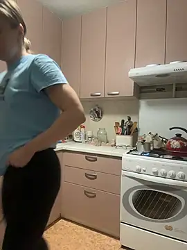 Snapshot of AlisaKissss chatting on March 2, 2026, 7:21 pm AlisaKissss online show from March 2, 2026, 7:21 pm