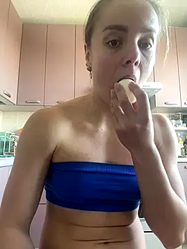 AlisaKissss online show from October 16, 2025, 7:05 am