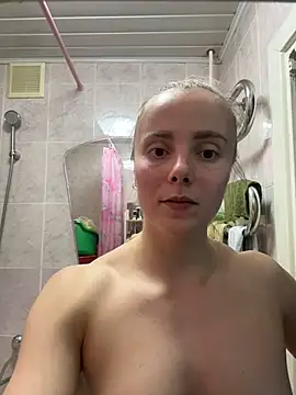 Snapshot of AlisaKissss chatting on February 14, 2026, 7:36 pm AlisaKissss online show from February 14, 2026, 7:36 pm