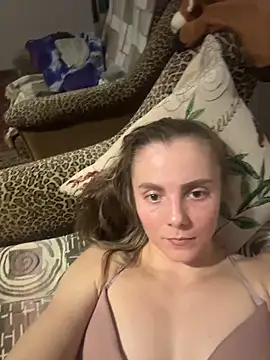 Snapshot of AlisaKissss chatting on February 10, 2026, 7:24 pm AlisaKissss online show from February 10, 2026, 7:24 pm