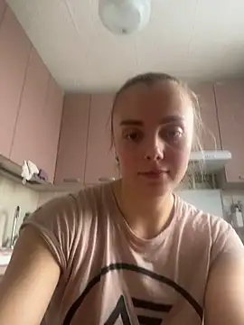 Snapshot of AlisaKissss chatting on February 2, 2026, 9:30 am AlisaKissss online show from February 2, 2026, 9:30 am