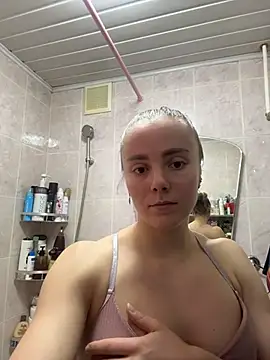 Snapshot of AlisaKissss chatting on February 9, 2026, 6:55 am AlisaKissss online show from February 9, 2026, 6:55 am