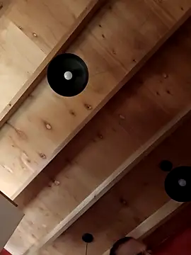 manucho2023 online show from April 17, 2026, 1:36 pm