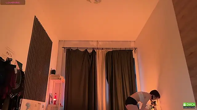 electric babe online show from March 16, 2026, 3:26 pm