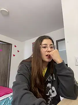 Snapshot of Princ3ssgabi chatting on March 4, 2025, 7:11 pm Princ3ssgabi online show from March 4, 2025, 7:11 pm