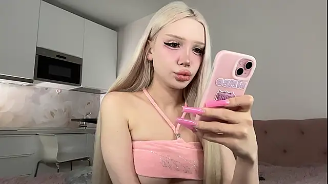 diaqua online show from November 1, 2025, 2:40 am