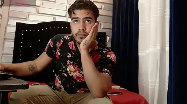 Snapshot of jaden_98_ chatting on February 1, 2025, 11:48 pm jaden 98 online show from February 1, 2025, 11:48 pm