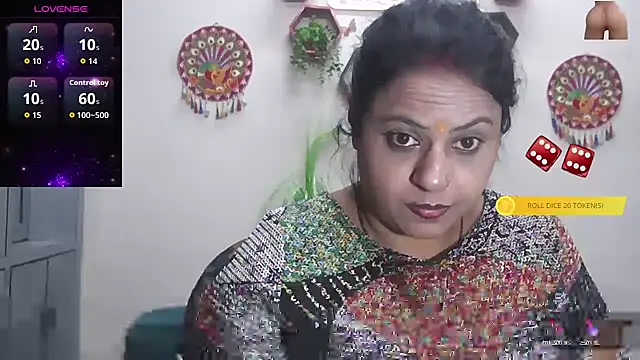 Snapshot of Sexy_komolika chatting on November 4, 2025, 2:10 pm Sexy komolika online show from November 4, 2025, 2:10 pm