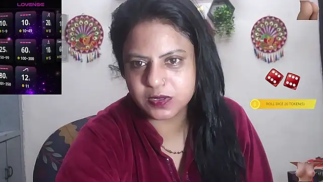 Snapshot of Sexy_komolika chatting on November 11, 2025, 2:28 am Sexy komolika online show from November 11, 2025, 2:28 am