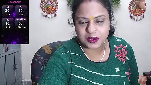 Snapshot of Sexy_komolika chatting on November 26, 2025, 2:39 pm Sexy komolika online show from November 26, 2025, 2:39 pm