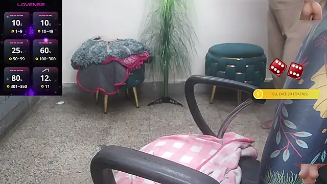 Snapshot of Sexy_komolika chatting on October 31, 2025, 3:19 pm Sexy komolika online show from October 31, 2025, 3:19 pm