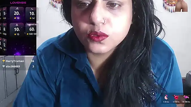 Snapshot of Sexy_komolika chatting on December 5, 2025, 2:21 am Sexy komolika online show from December 5, 2025, 2:21 am