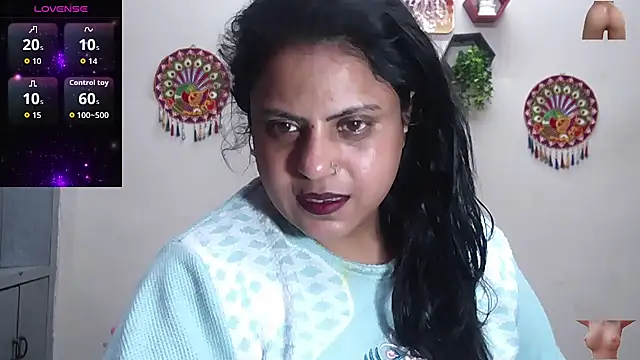 Snapshot of Sexy_komolika chatting on December 15, 2025, 2:56 pm Sexy komolika online show from December 15, 2025, 2:56 pm