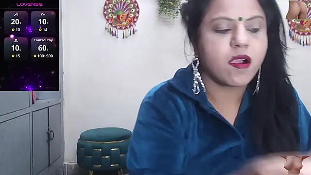 Snapshot of Sexy_komolika chatting on December 4, 2025, 10:25 am Sexy komolika online show from December 4, 2025, 10:25 am