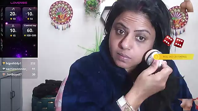 Snapshot of Sexy_komolika chatting on November 9, 2025, 2:04 am Sexy komolika online show from November 9, 2025, 2:04 am