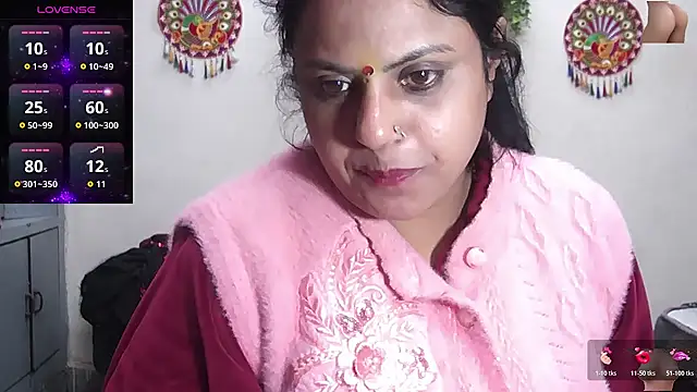 Snapshot of Sexy_komolika chatting on December 5, 2025, 4:49 pm Sexy komolika online show from December 5, 2025, 4:49 pm