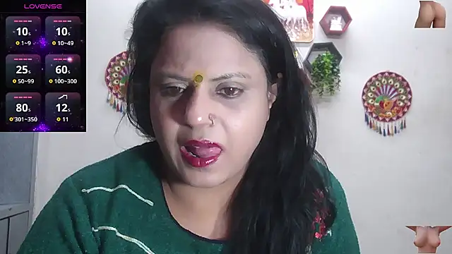 Snapshot of Sexy_komolika chatting on December 3, 2025, 2:16 pm Sexy komolika online show from December 3, 2025, 2:16 pm