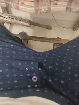 Snapshot of DADDY69SS chatting on November 8, 2025, 6:44 pm DADDY69SS online show from November 8, 2025, 6:44 pm