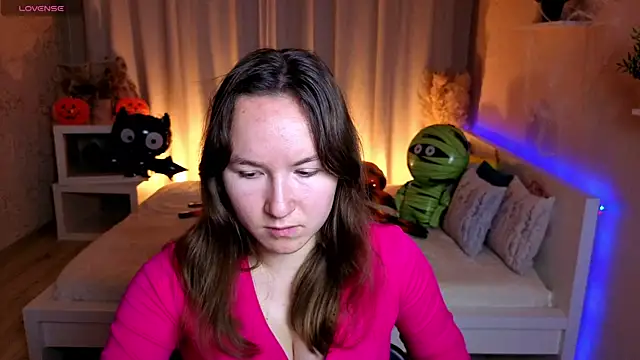 Snapshot of Little_doll_meow chatting on October 29, 2025, 2:54 am Little doll meow online show from October 29, 2025, 2:54 am