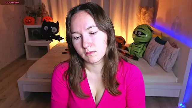 Snapshot of Little_doll_meow chatting on October 28, 2025, 2:56 am Little doll meow online show from October 28, 2025, 2:56 am